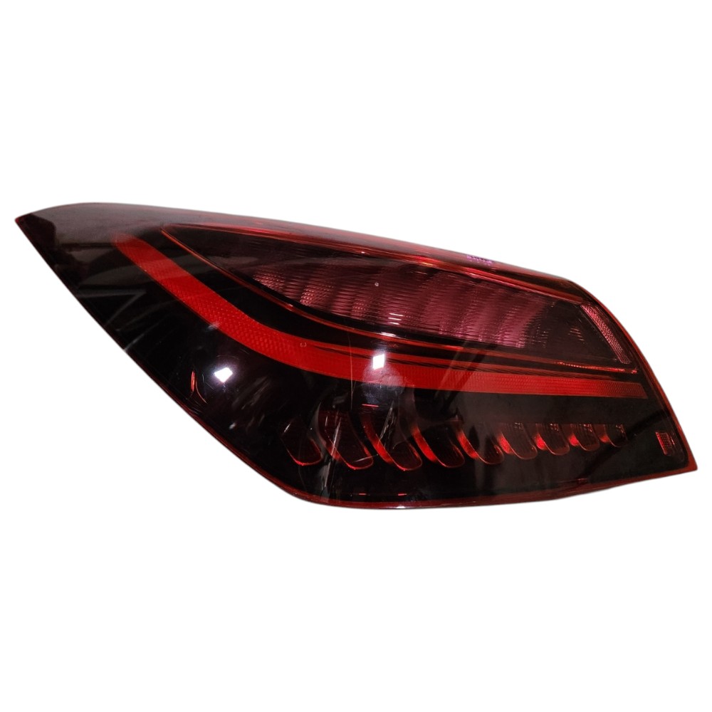 Lanterna Esquerda Mercedes-benz Cla W118 Esquerdo/motorista Vermelho