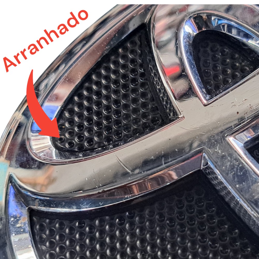 Emblema Grade Dianteira Etios 2018 Original Preto 2