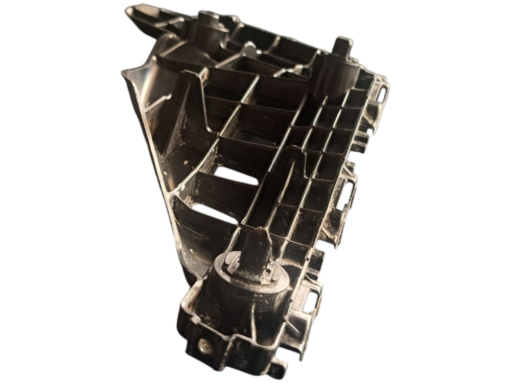 Guia Suporte Parachoque Dianteiro Direito Toyota Corolla 5