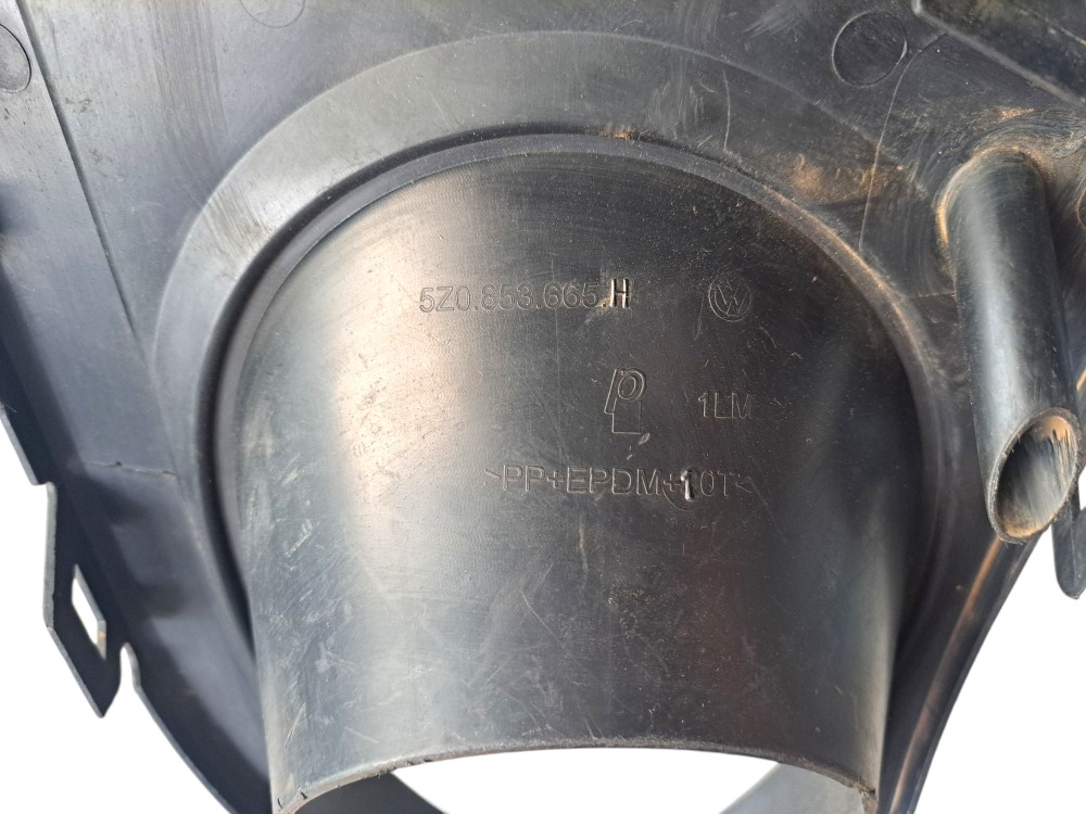 Grade Moldura Milha Esquerda Crossfox  Preto Esquerdo 13