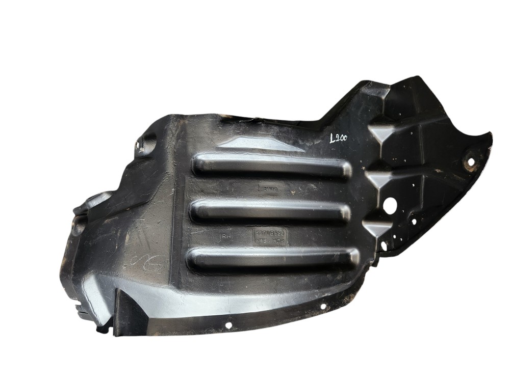 Parabarro Dianteiro Direito Parte Frente L200 Triton Sport