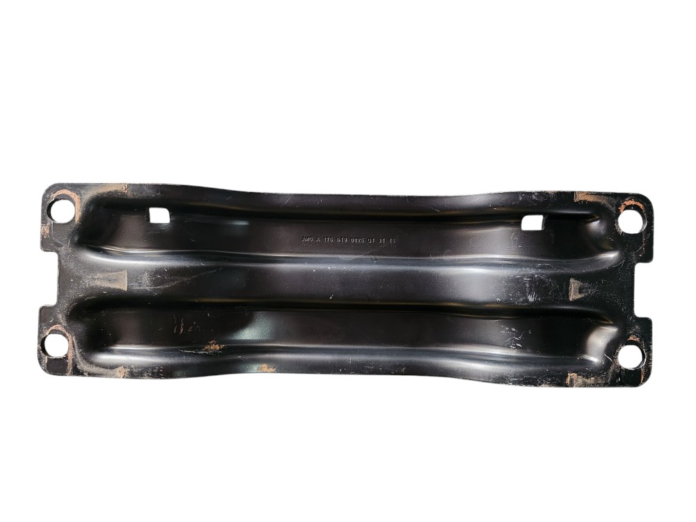 Suporte Dianteiro Reforço Mercedes Cla 2015