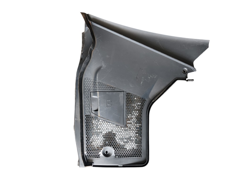 Protetor Acabamento Lateral Motor Mercedes C180 2017
