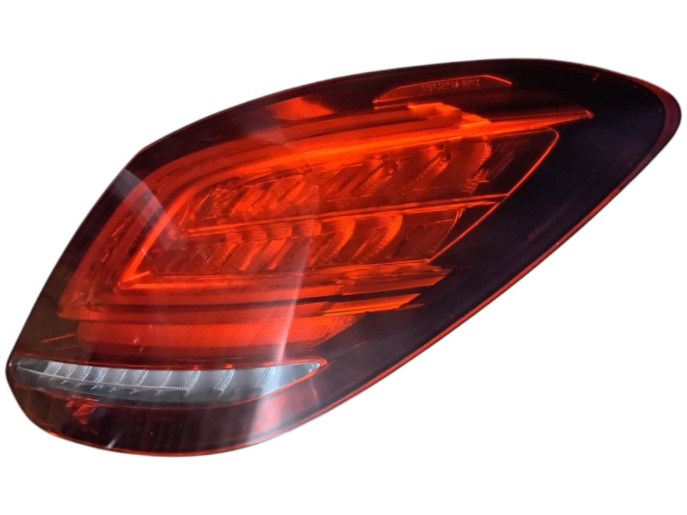 Lanterna Direita Mercedes C200 C250 2018 2019 2