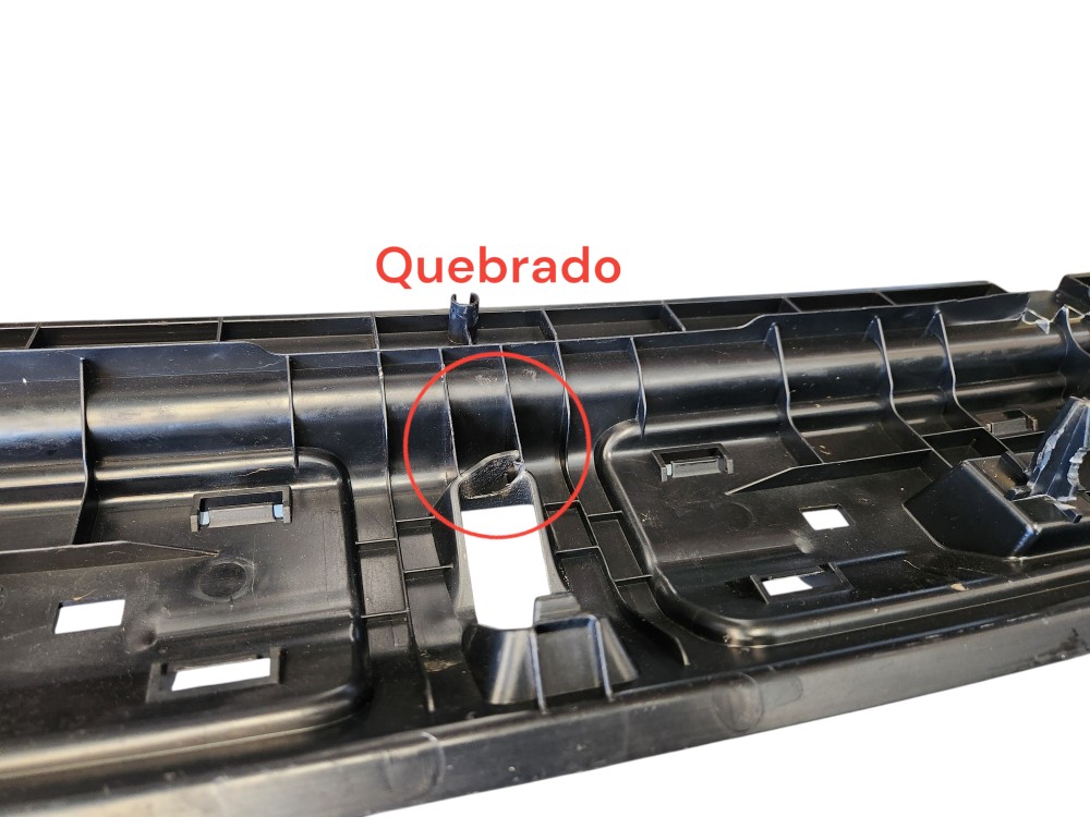 Acabamento Porta Mala Bmw X1 2022 51477413689 Preto 5
