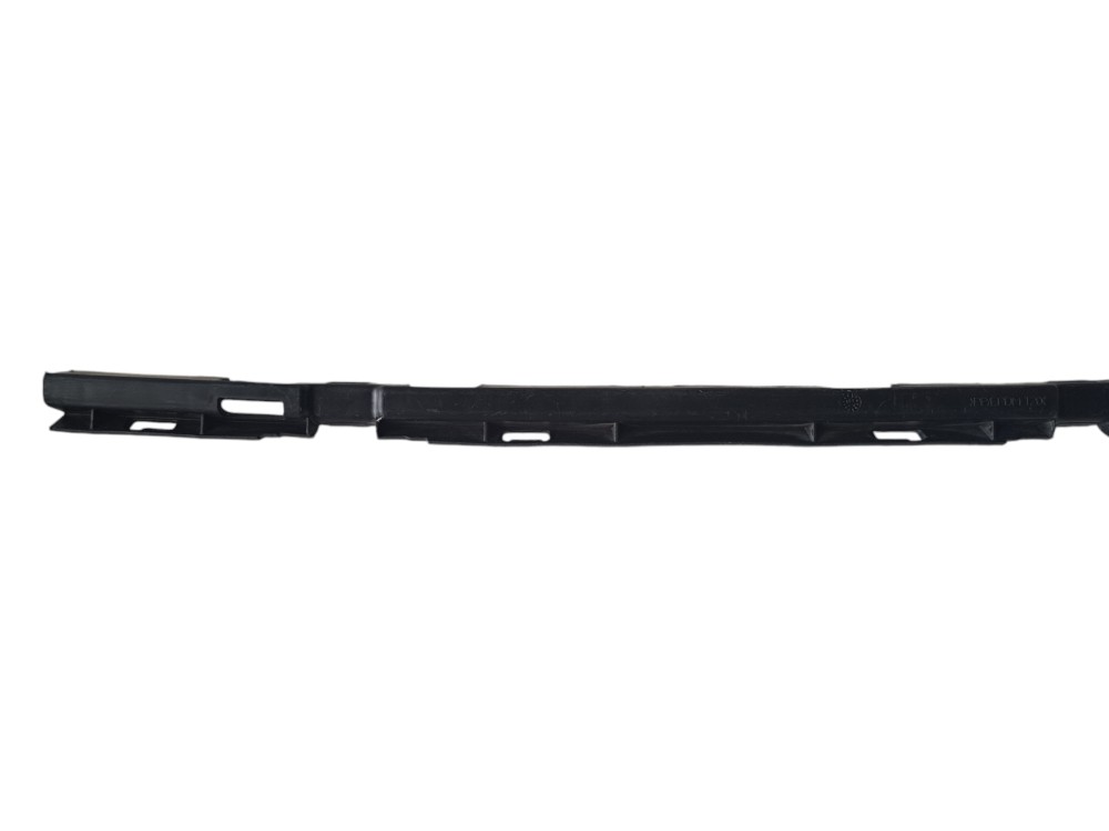 Guia Spoiler Direito Mercedes Gla 3