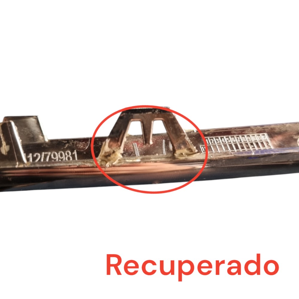 Friso Grade Esquerda Mercedes Cla 250 2015 2018 Original 3