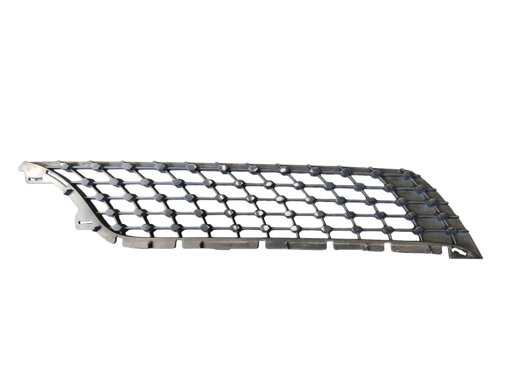 Grade Frontal Superior Esquerdo Mercedes Cla 2019 2020 2021