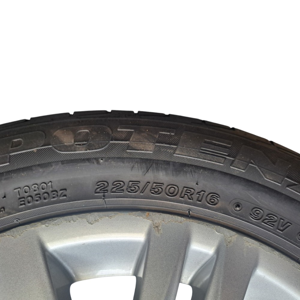 Jogo Roda Com Pneu Bmw Aro 16 4