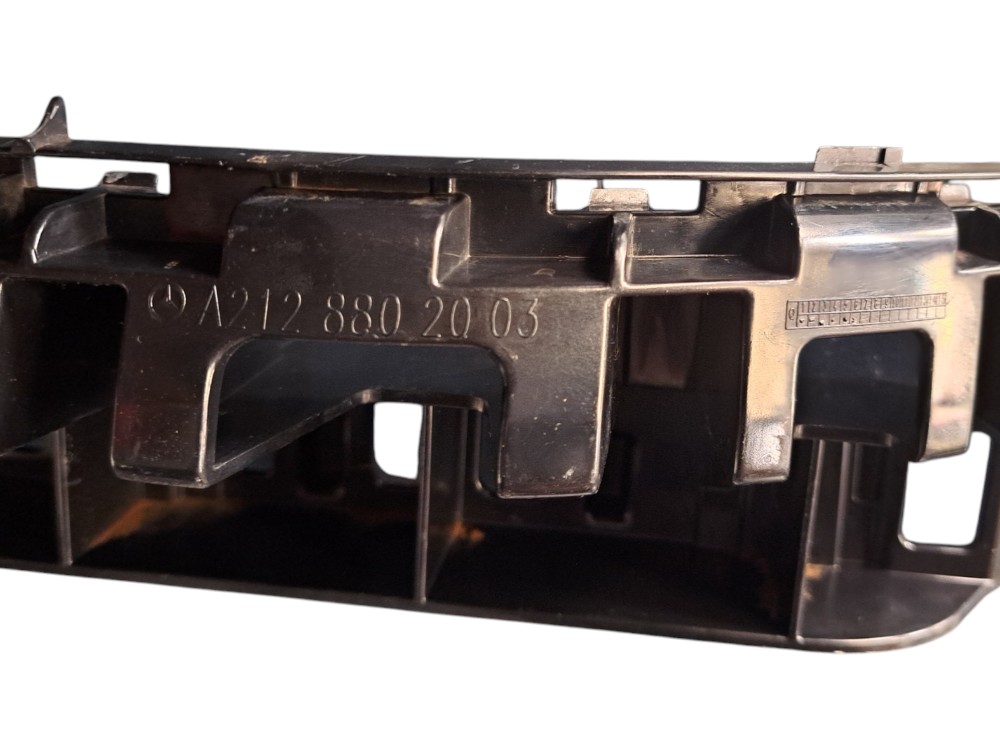 Guia Suporte Parachoque Traseiras Mercedes E250 E350 W212 4