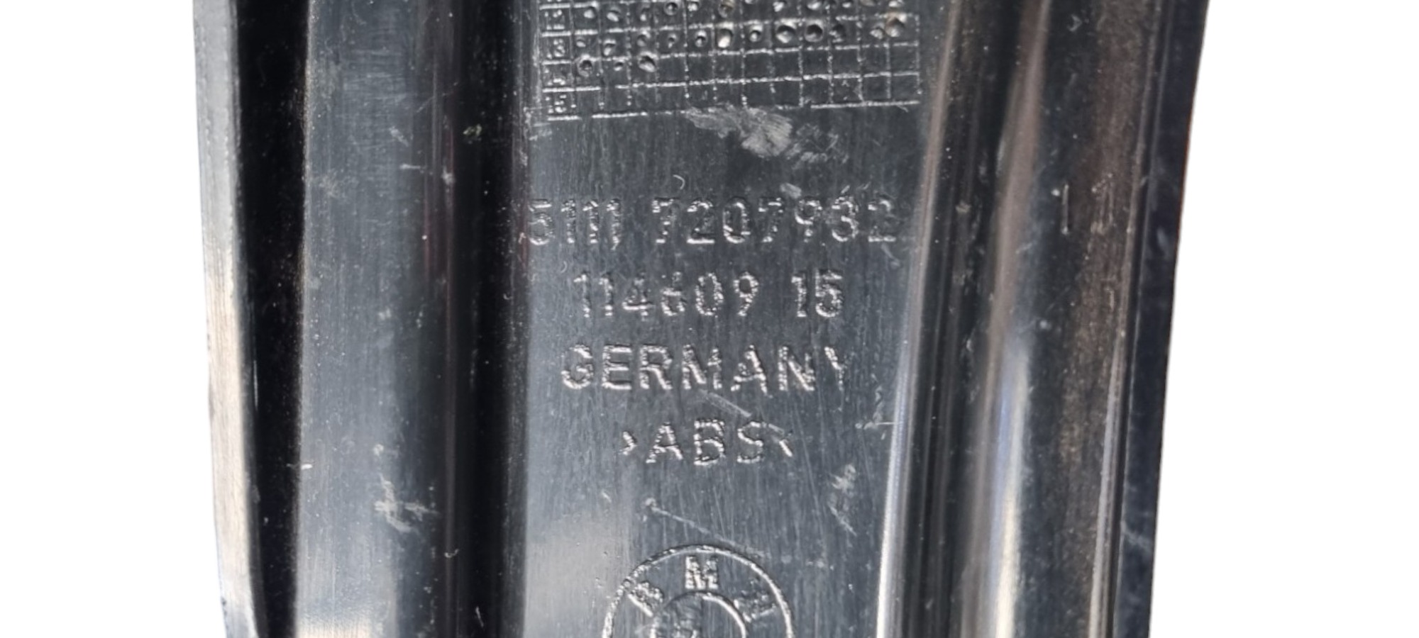 Guia Suporte Direito Parachoque Bmw 528i 535i 4