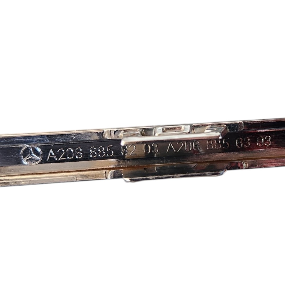 Friso Parachoque Traseiro Mercedes C200 C300 2023 Cromado 3