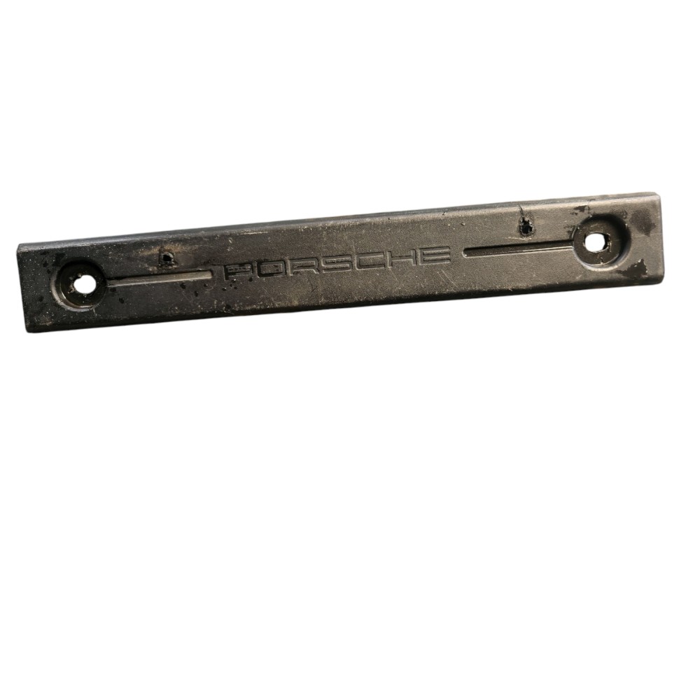 Suporte Placa Porsche Cayenne 2012 Preto 5