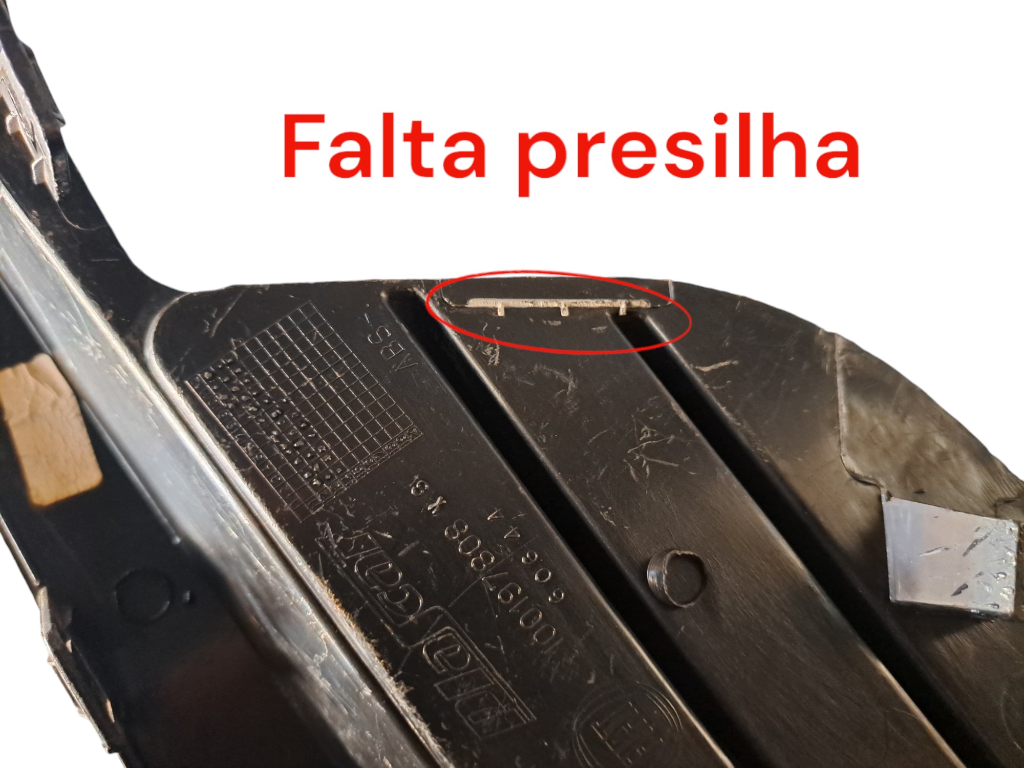 Grade Moldura Milha Farol Esquerdo Grand Siena  Preto Esquerdo 6