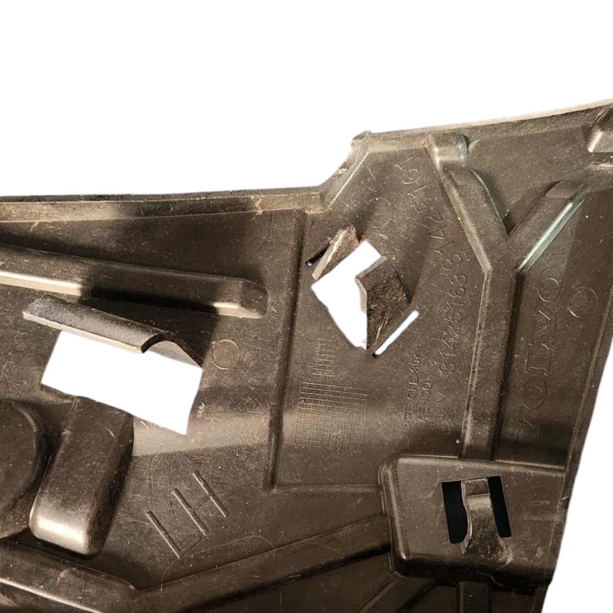 Guia Suporte Esquerdo Parachoque Volvo Xc60 3