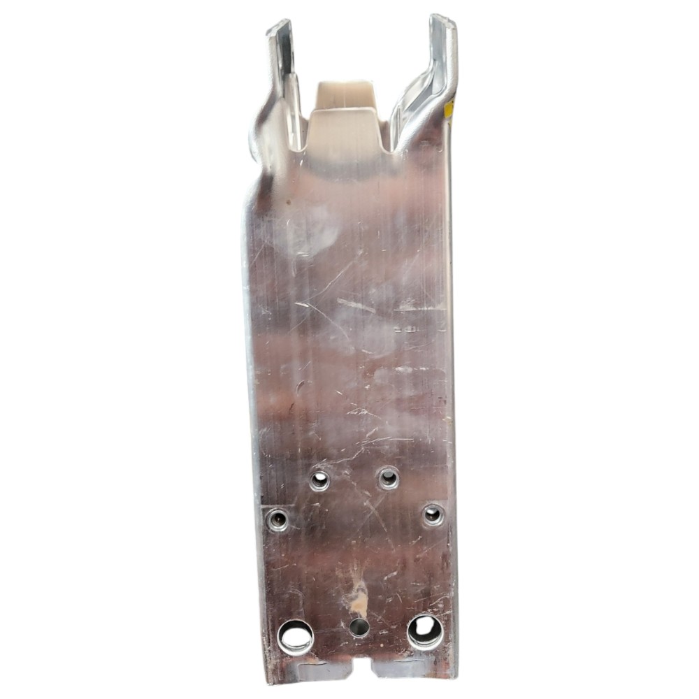 Ponteira Direita Longarina Bmw 118i F40 2020 2022 Cromado 5