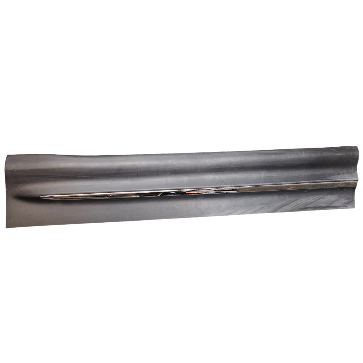 Moldura Dianteira Direita Porta Mercedes Glb