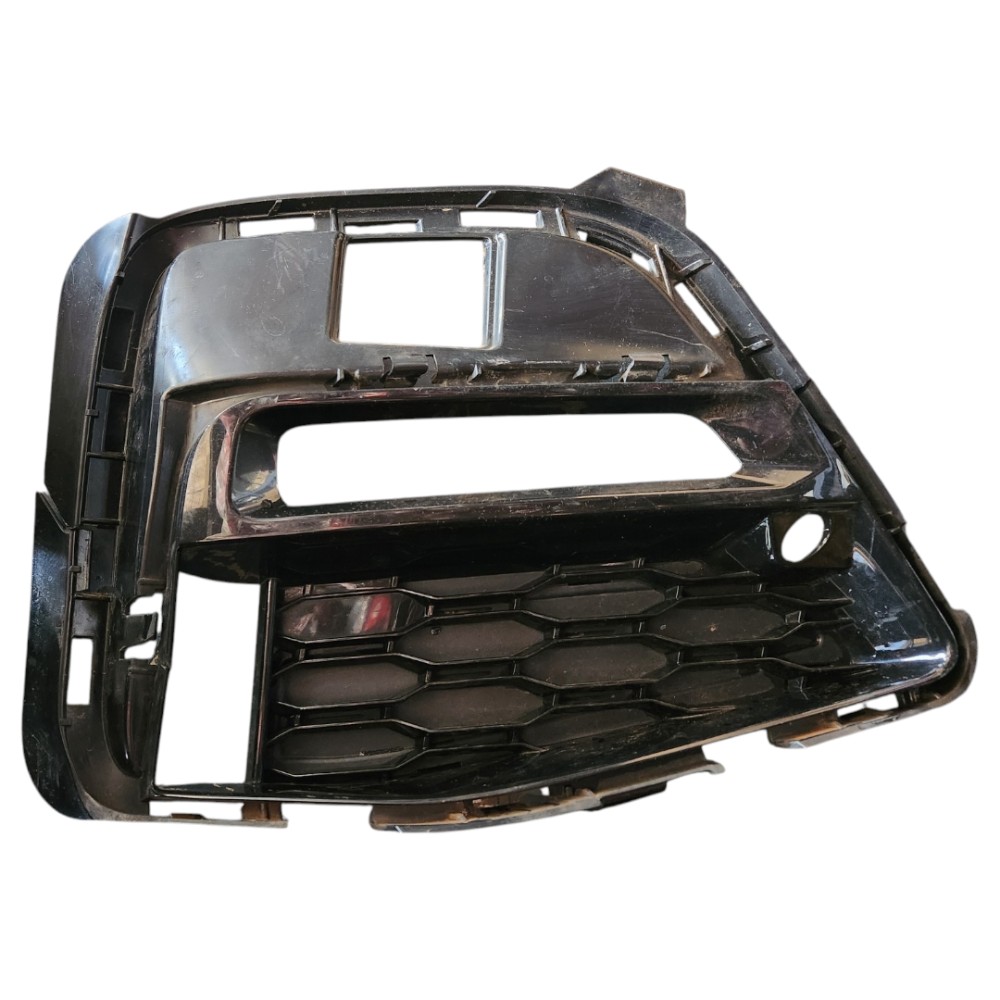 Grade Milha  Direita Bmw  320i  G20 Preto Direito