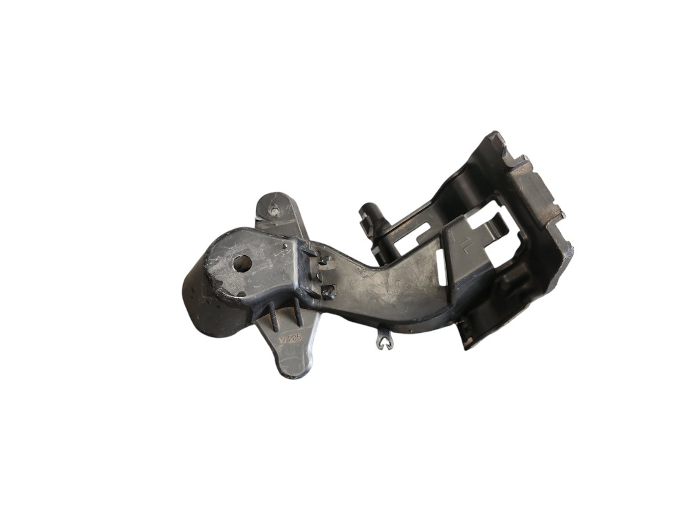 Suporte Parachoque Traseiro Esquerdo Mercedes C180 2015
