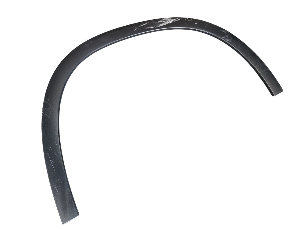 Moldura Paralama Direito Mercedes Gla Preto 2
