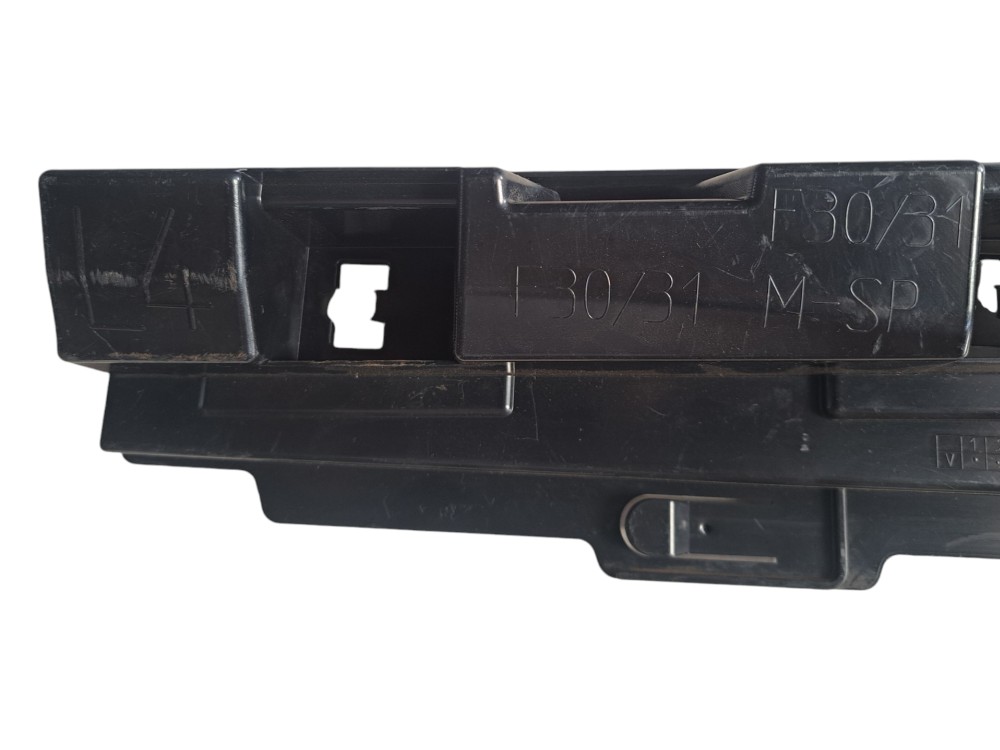 Guia Suporte Esquerdo Spoiler Lateral Bmw 320i 2014 Preto 3