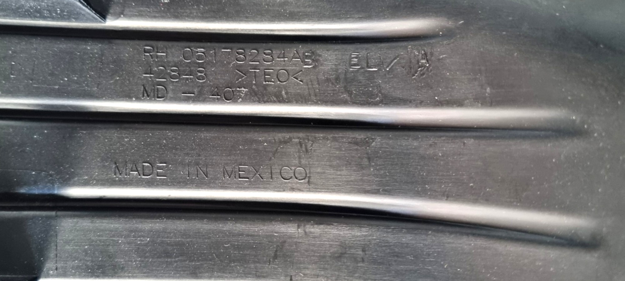 Grade Moldura Dodge Journey 2009 2010 4