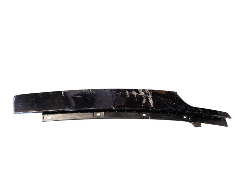 Acabamento Coluna Porta Dianteira Esquerda Bmw 320i 2014