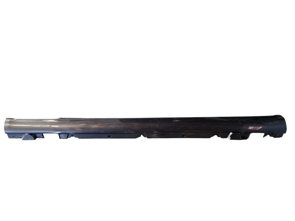 Spoiler Lateral Esquerdo Mercedes C180 2015