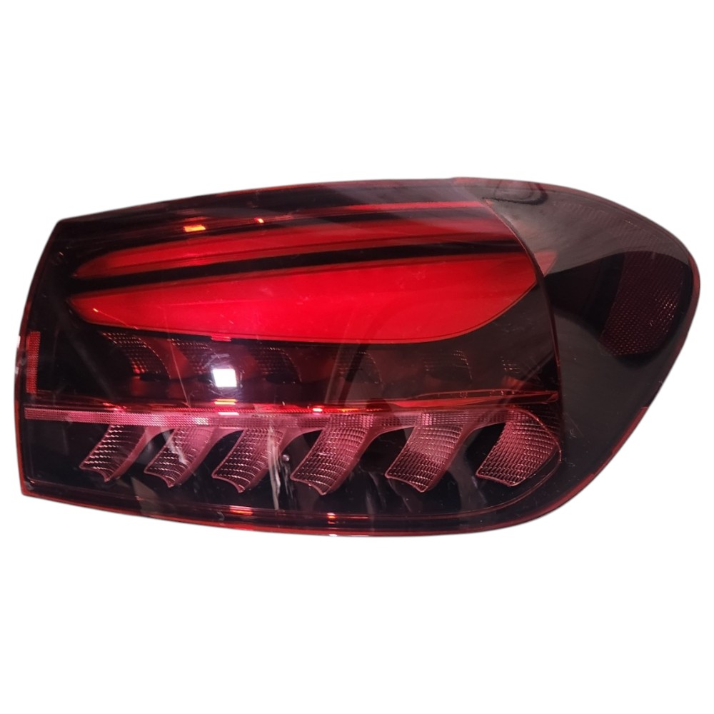 Lanterna Direita Mercedes GLA2024 2025 10