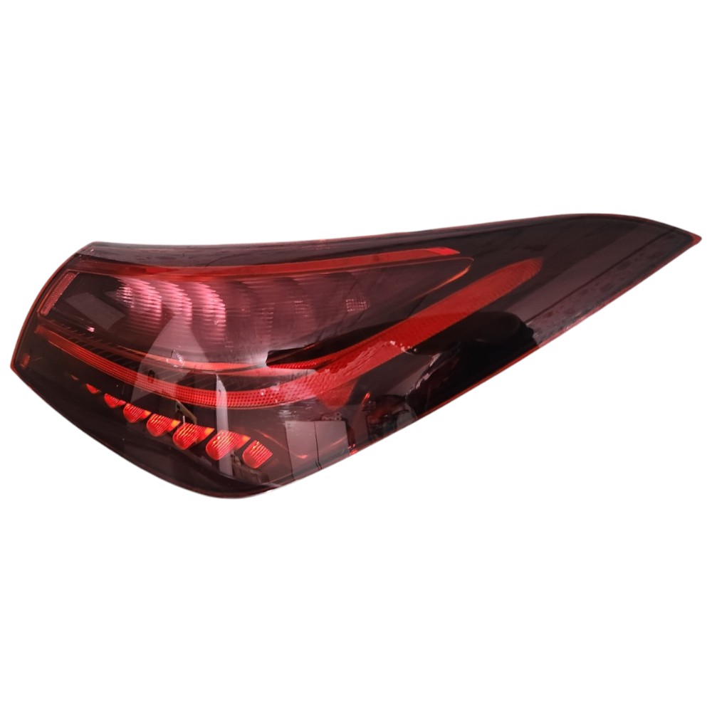 Lanterna Direita Mercedes Cla 2024 2025 Direito/passageiro Vermelho 6