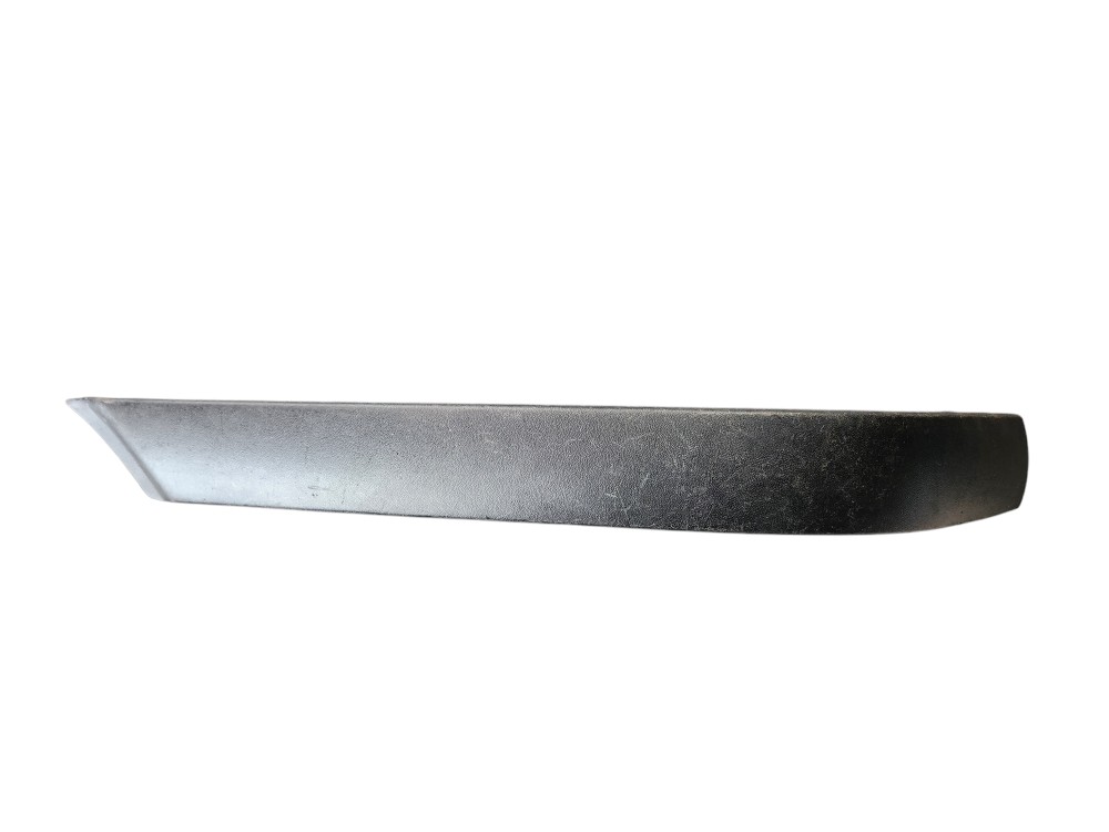 Aplique Traseiro Esquerdo Parachoque Bmw 318i 1995 1996 1997