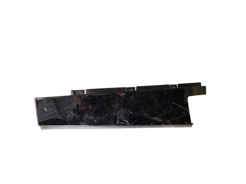 Moldura Porta Traseira Esquerda Mercedes A200 2019 2020 2021