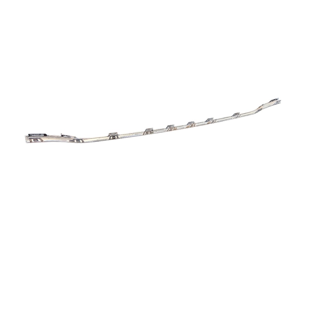 Friso Parachoque Traseiro Mercedes C200 C300 2023 Cromado 8