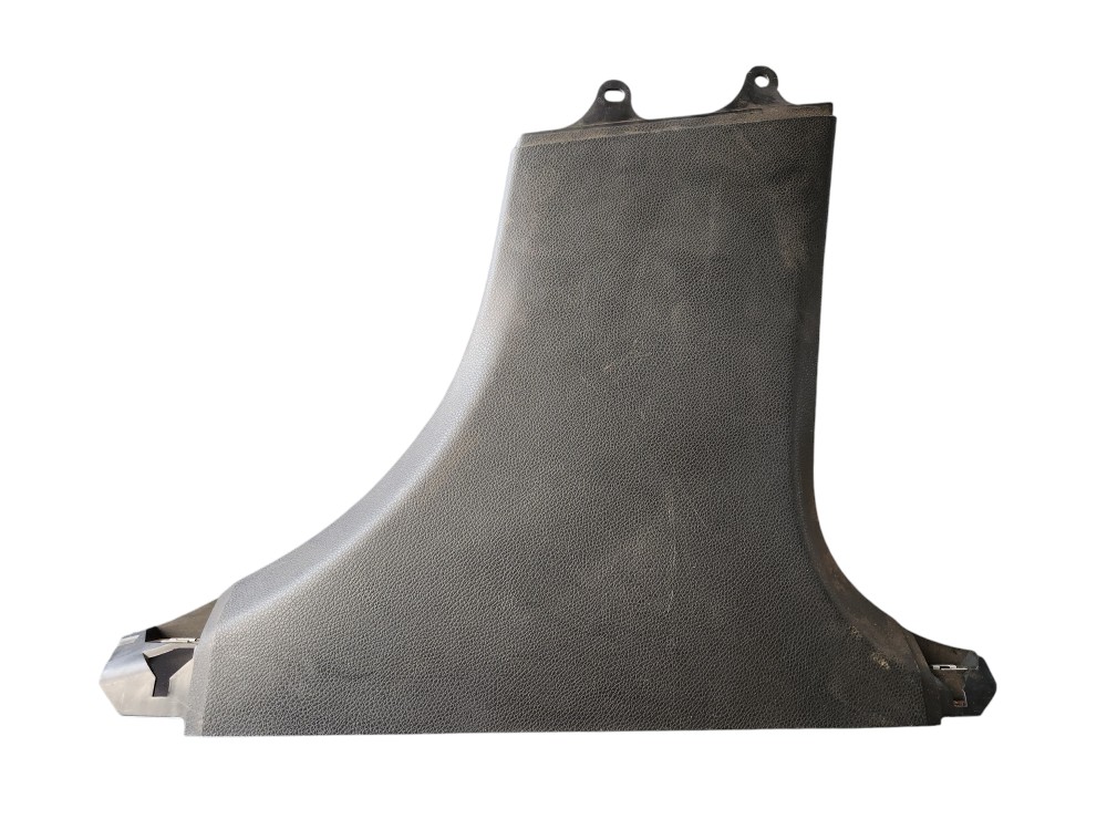 Moldura Coluna Interna Mercedes C180 C200 2015