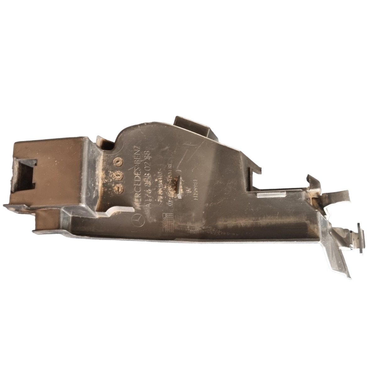 Guia Defletor Direito Mercedes A200 1