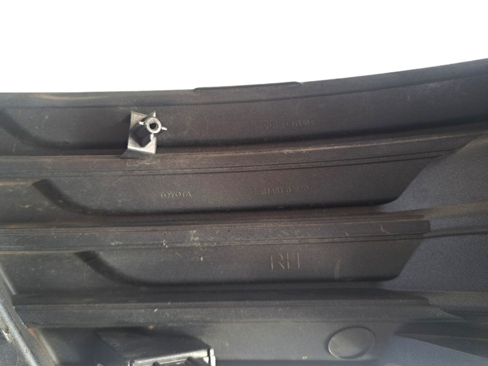 Grade Moldura Direito Milha Toyota Corolla  Preto 7