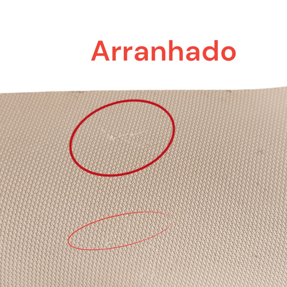 Acabamento esquerdo tampa traseira BMW X5 2017  arranhada 4