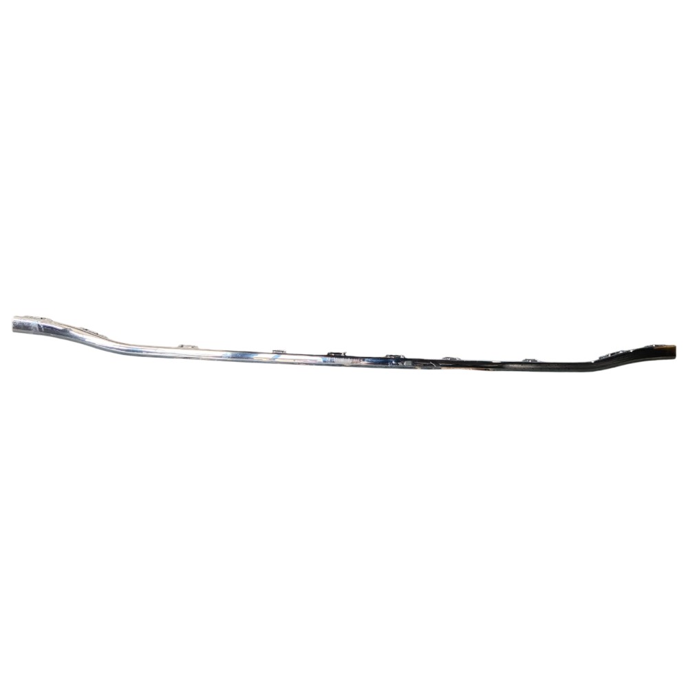 Friso Parachoque Traseiro Mercedes C200 C300 2023 Cromado 5