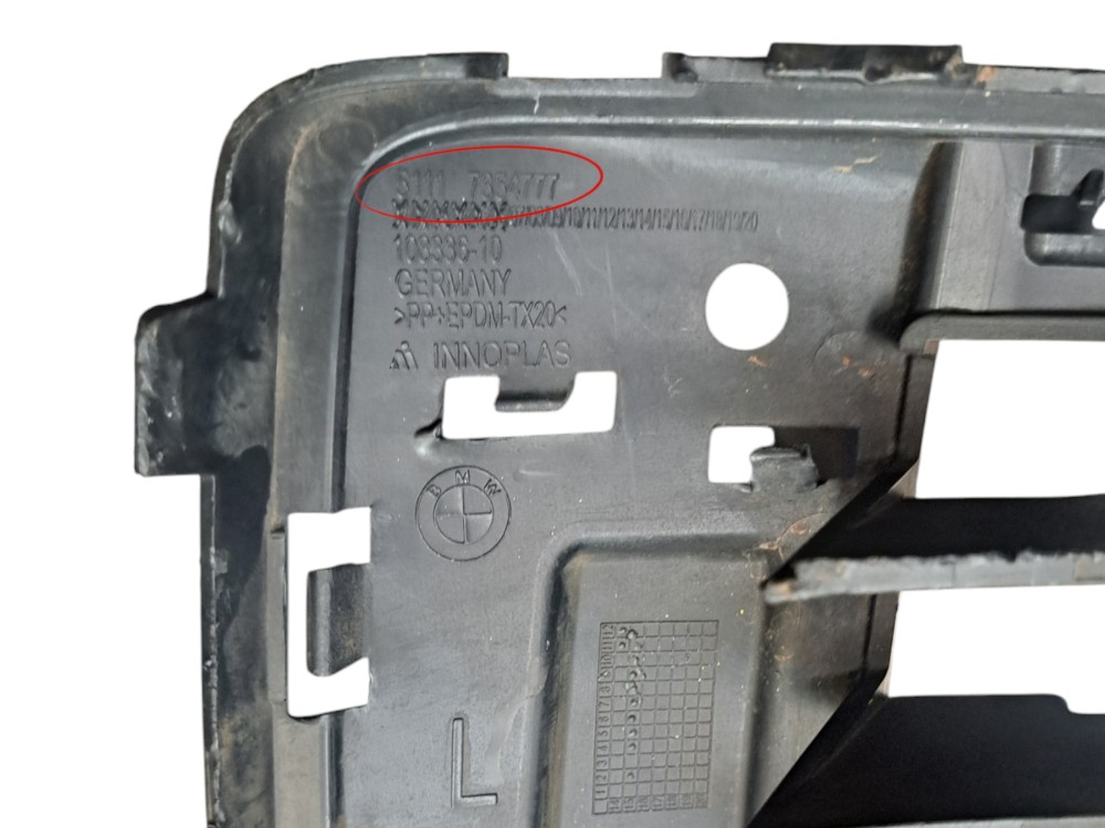 Grade Milha Esquerda Bmw X1  Preto Esquerdo 4