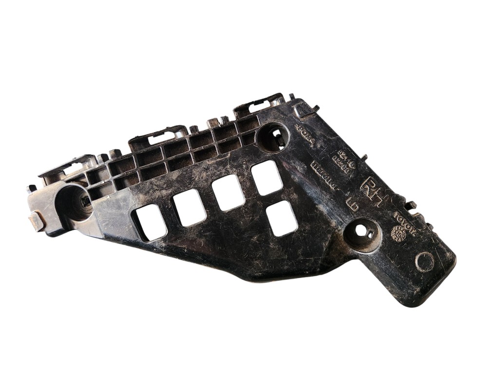 Suporte Parachoque Dianteiro Direito Toyota Corolla 2016