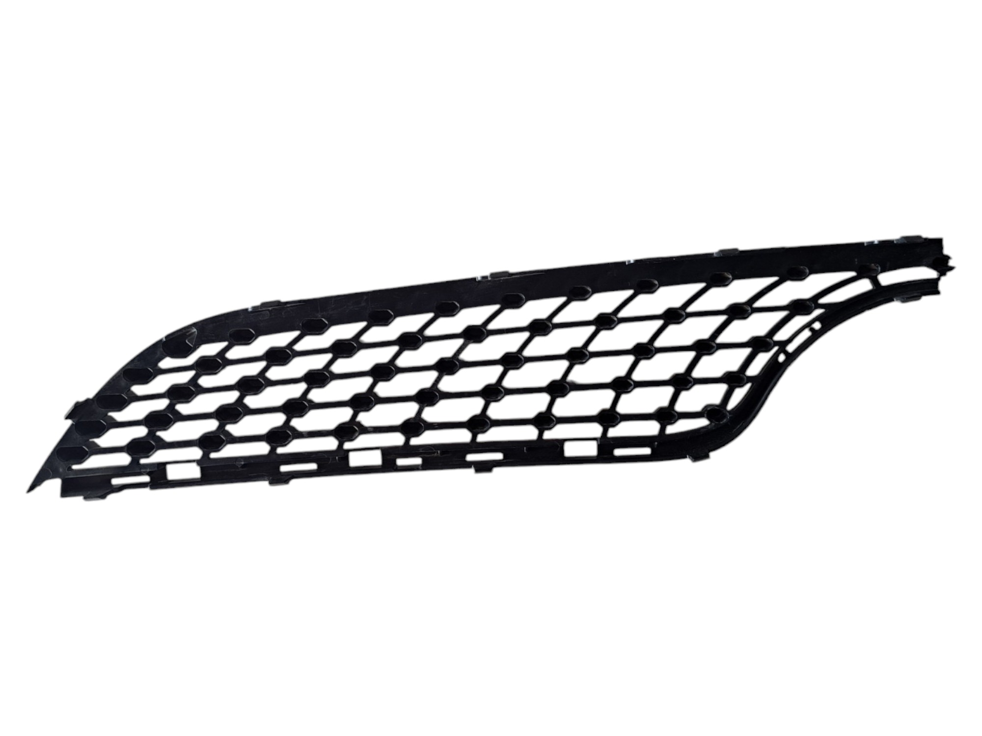 Comeia Grade Inferior Direito Mercedes Cla  Preto N/a
