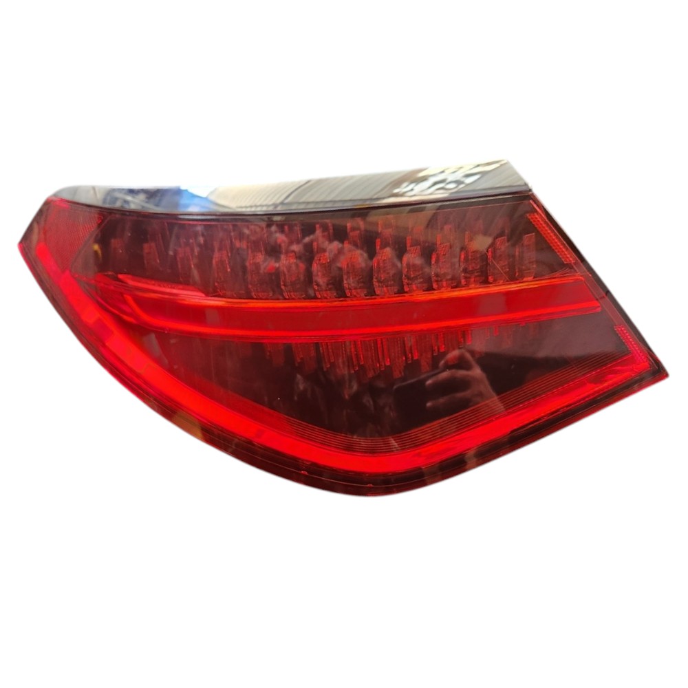 Lanterna Esquerda Mercedes S W223 2023 Esquerdo/motorista Vermelho