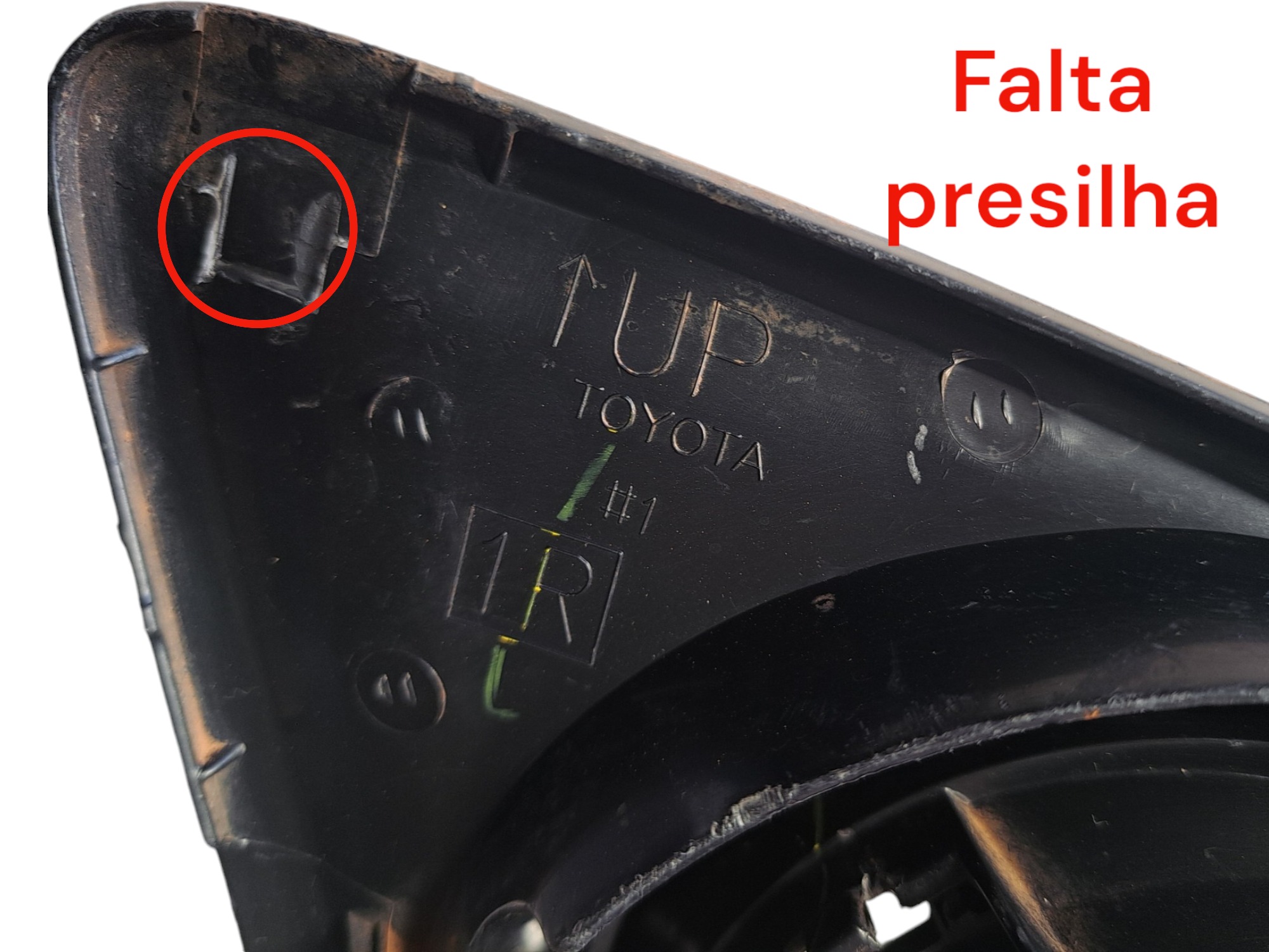 Grade Milha Direita Toyota Hilux 5
