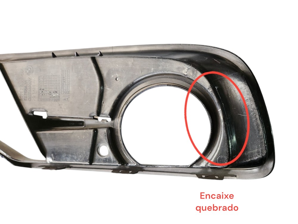 Grade Milha Esquerdo Bmw 320i 2015 Preto 6