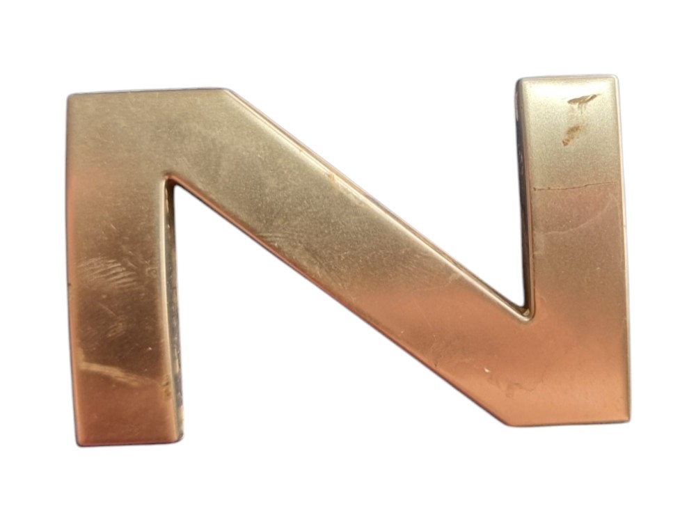 Simbolo Emblema Letra N Range Rover