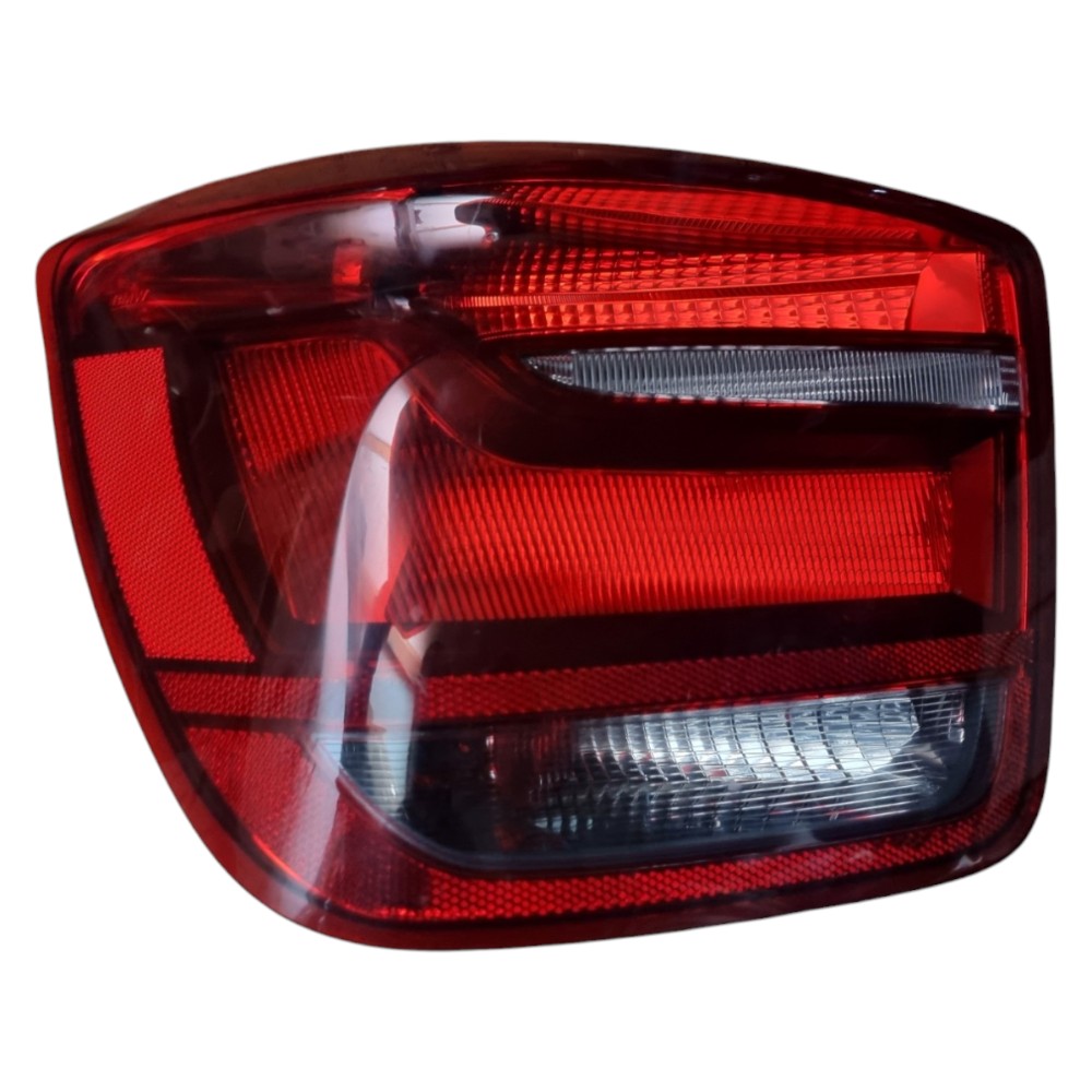 Lanterna Esquerda Bmw Serie 1 6