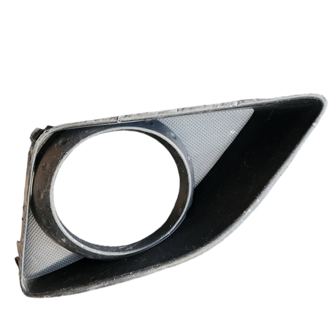 Moldura Farol Milha Esquerdo Toyota Corolla 2009 2012 – Esquerdo