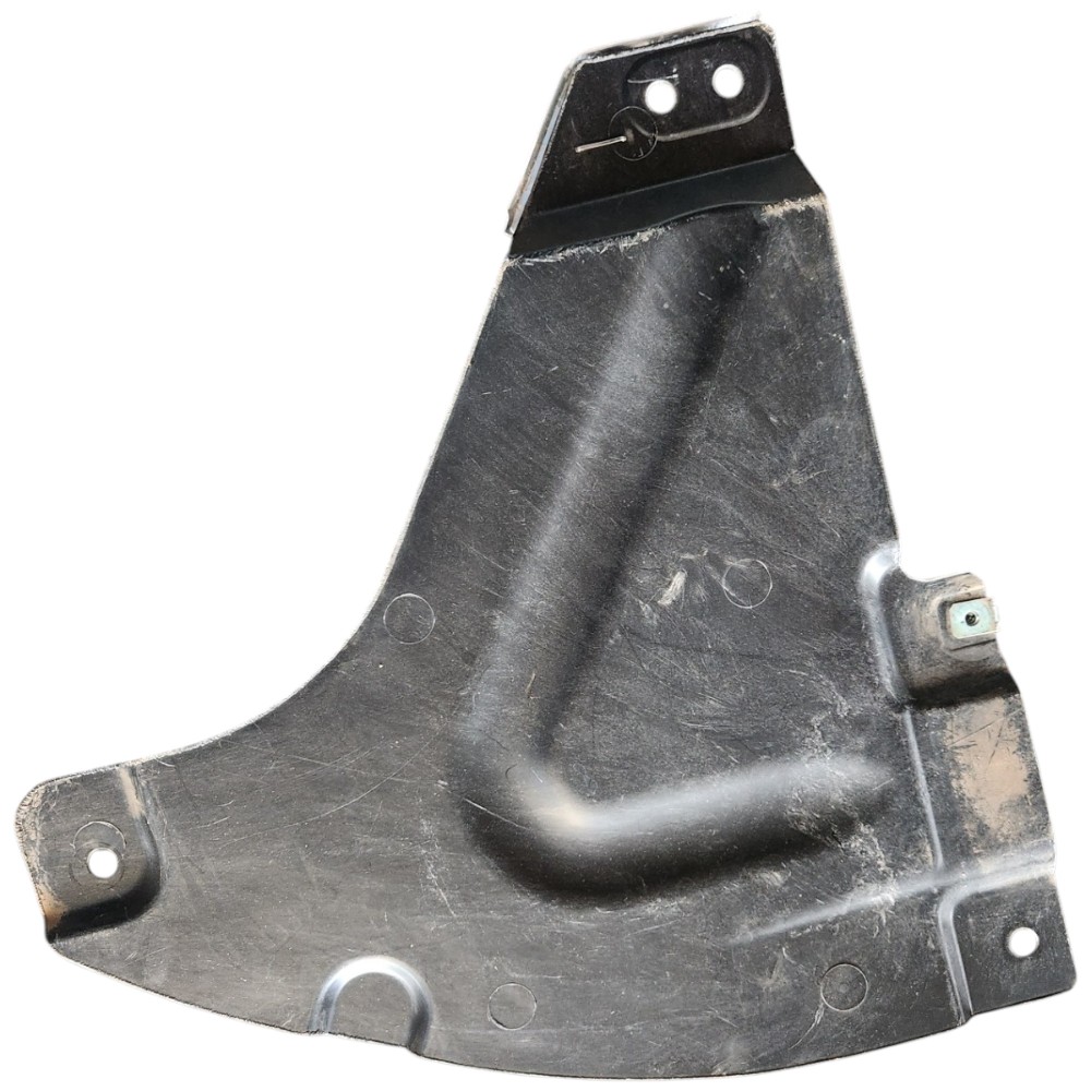 Acabamento protetor inferior assoalho BMW 320i 2009 3