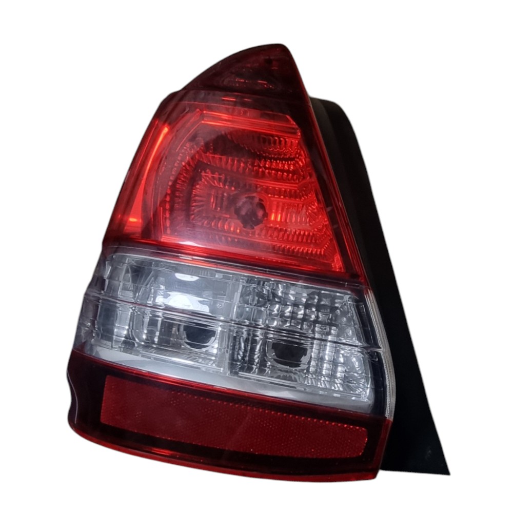 Lanterna Esquerda Toyota Etios Sedan Com Detalhe  Esquerdo/motorista 1