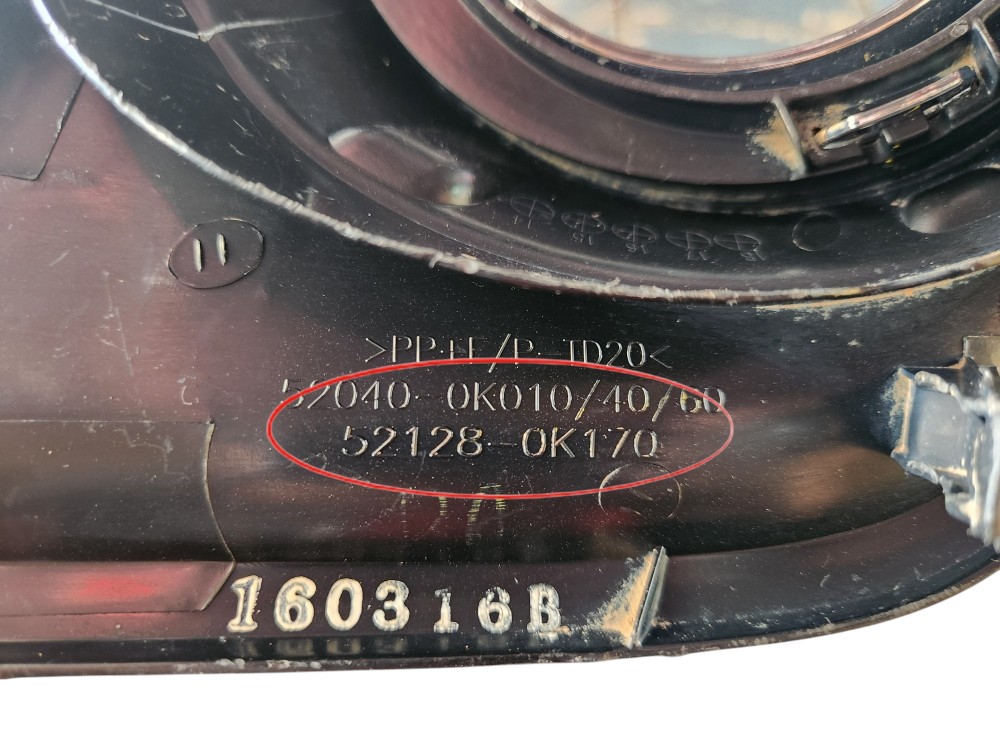 Grade Moldura Milha Esquerdo Toyota Hilux 2018 2019 5